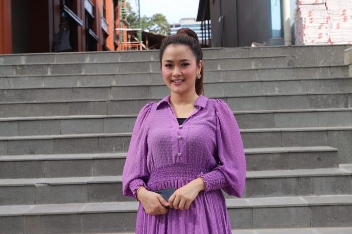 Vega Darwanti saat ditemui di kawasan Tendean, Jakarta Selatan, belum lama ini.