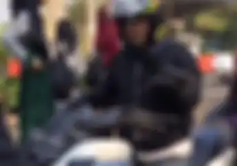 Kayak Enggak Punya Salah, Ditegur Saat Lawan Arah Pengendara Yamaha NMAX Malah Marah