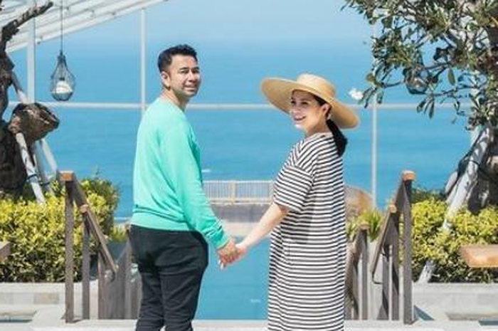 Nagita Slavina dan Raffi Ahmad berlibur di Bali