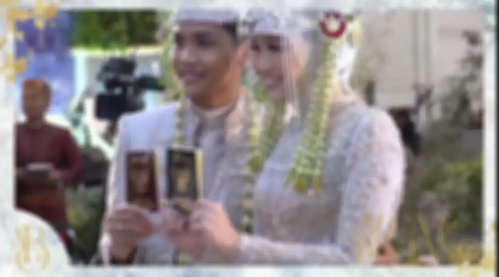 Bintang Emon resmi menikah hari ini dengan Alca Octaviani.