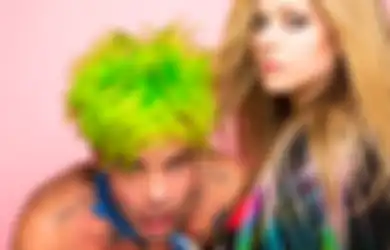 MOD SUN Ajak Avril Lavigne Collab lewat Single Baru 'Flames'