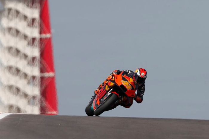 Pembalap Red Bull KTM, Pol Espargaro saat melakoni sesi latihan bebas MotoGP Americas 2019, Jumat (12/4/2019)