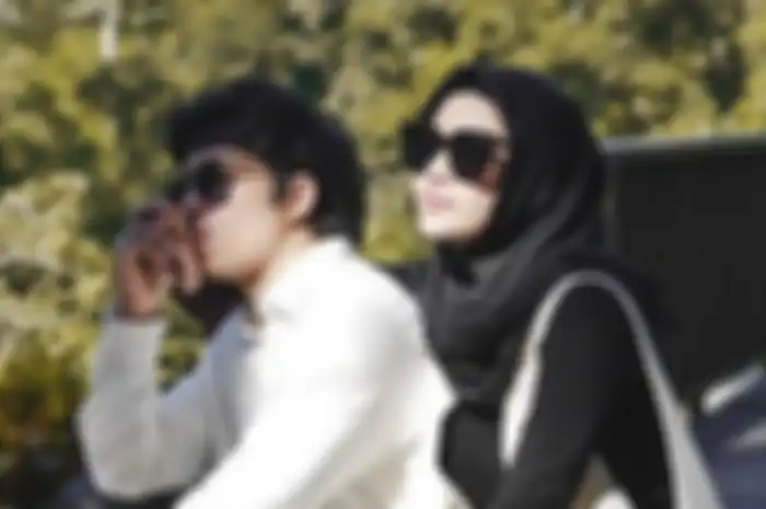 Baru Juga 11 Hari Nikah, Atta Halilintar Sudah Berani Borong Test Pack, Aurel Hermansyah yang Seolah Dipaksa Segera Hamil Langsung Kesal Hingga Ngaku Stress Sambil Beruarai Air Mata: Aku Nggak Mau yang Kaya Gini!