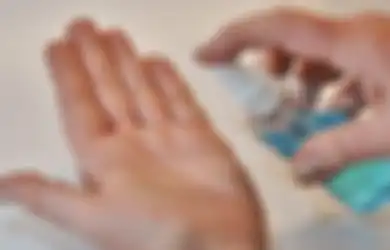 Jangan Tinggalkan Hand Sanitizer dalam Mobil, Ini Bahaya yang Bisa Ditimbulkan