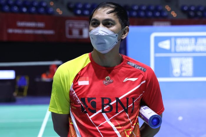 Pelatih ganda campuran pratama Indonesia, Flandy Limpele pada Kejuaraan Dunia Junior 2022, Minggu (16/10/2022)