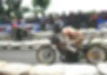 Dragbike Kudus,  Alvan Cebonk Dan Febri Jenglot Juara Umum Dragbike Gadhuro