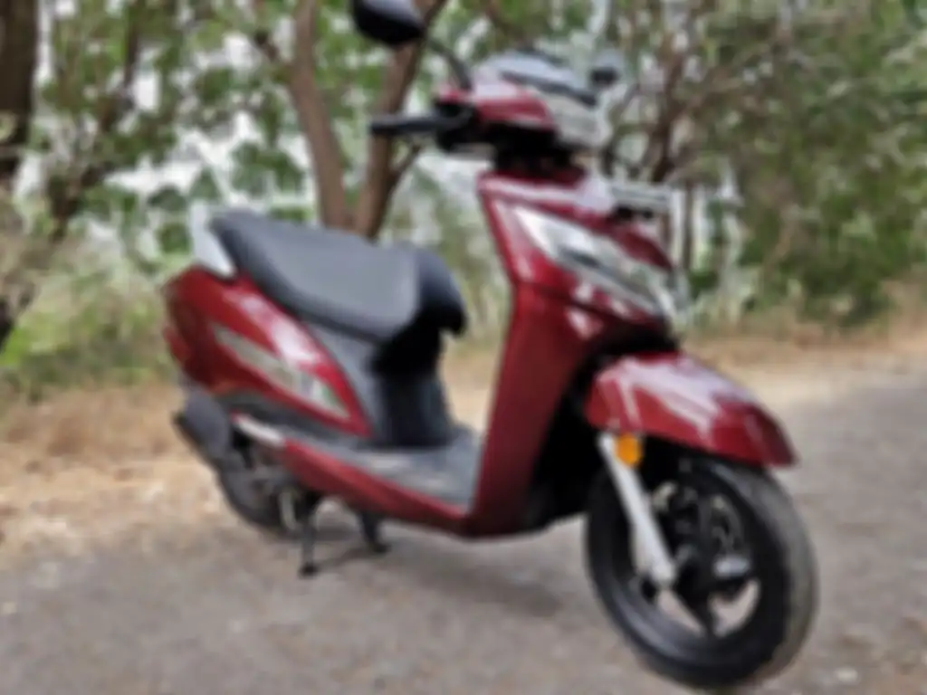 Honda Activa 125 diklaim irit bahan bakar.