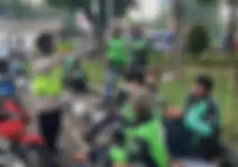 Satlantas Polres Metro Bekasi Kota Sosialisasikan Pemotor Agar Tidak Parkir Sembarangan