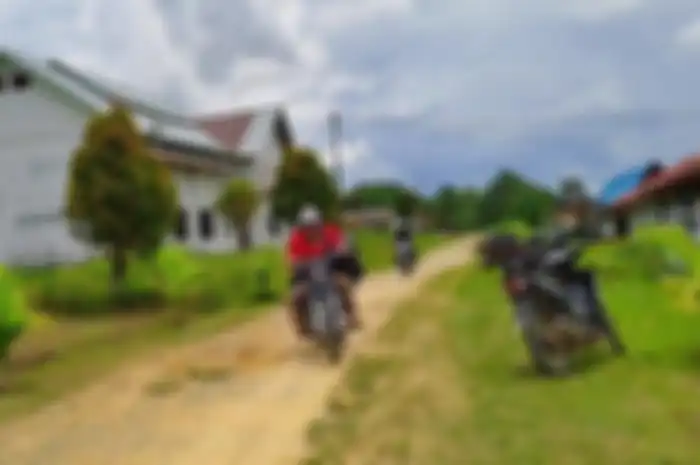 Jempolan, para dokter di Kalimantan Utara touring pakai motor blusukan ke desa sekaligus kasih pengobatan gratis.