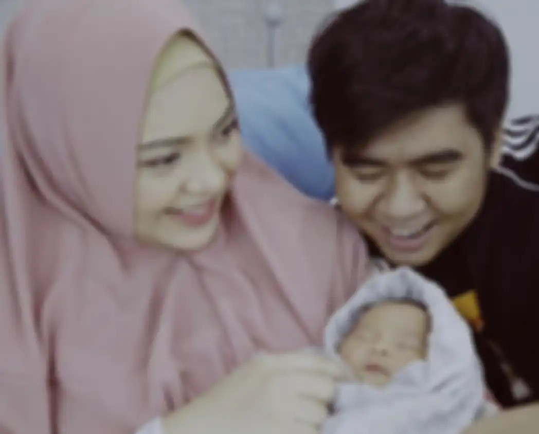 Potret keluarga Arif Muhammad (Mak Beti)