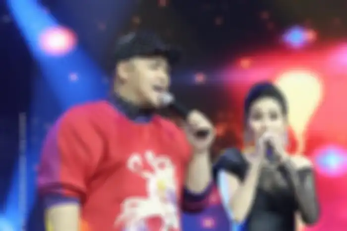 Ayu Ting Ting sedih Ivan Gunawan dikabarkan hengkang dari Brownis