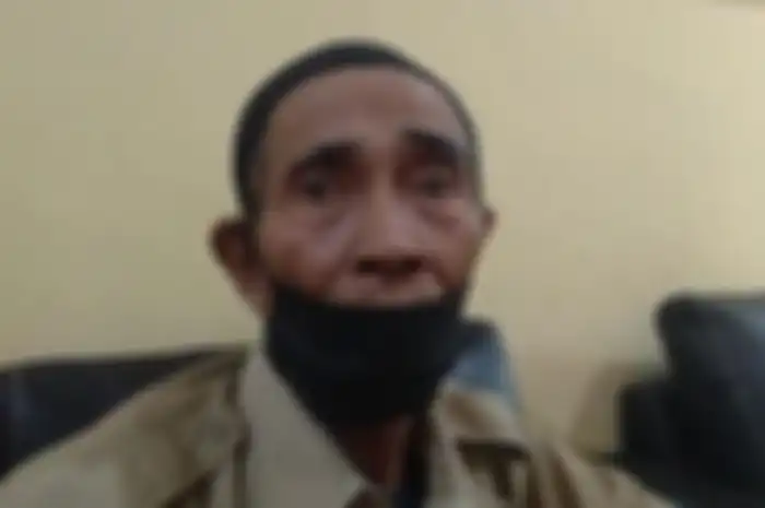 Melihat foto Mbah Minto yang divonis penjara gegara aniaya pencuri ikan, netizen membandingkan kabar kebebasan Rachel Vennya.