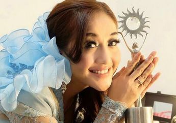 Selama Ini Hidup Menjanda Selama 10 Tahun, Begini Tanggapan Paramitha Rusady Soal Menikah Lagi