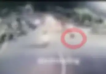 Ngeri Amat, Video Detik-detik Pelaku Balap Liar Jatuh dan Dilindas Teman Sendiri di Trenggalek 
