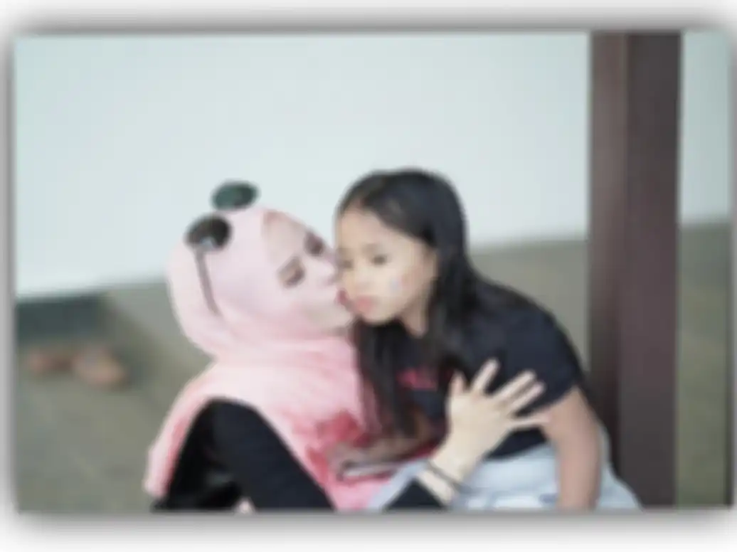 Foto Angel Lelga dan Putrinya, Haura