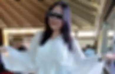 Biodata Artis Anisa Bahar, Biduan Dangdut Goyang Patah-patah yang Sempat Geger Musuhi Anak Sendiri