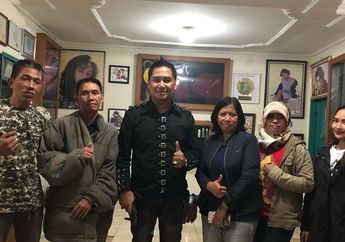 Sambangi Museum Nike Ardilla di Bandung, Panglima Langit Disambut Aroma Melati: Saya Merasa Hawa Almarhumah Seakan-akan Ada di Samping Saya