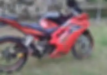 Anjay! Motor Bebek Dimodifikasi Jadi Motor Sport, Pakai Fairing Honda CBR