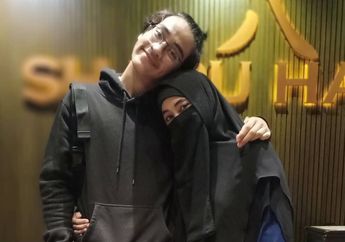 Mengais Rezeki Seorang Diri, Dicap Pelakor hingga Dikabarkan Nikah Siri, Intip Kamar Mewah Umi Pipik yang Modern dan Dihiasi Mawar Pink!