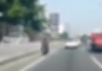 Sering Terjadi Pemotor Masuk Jalan Tol, Ancaman Penjara 2 Bulan atau Denda Rp 500 Ribu Menanti
