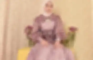 4 Trik Pakai Dress Hijab Buat Hijabers Tubuh Mungil. Anti Tenggelam!