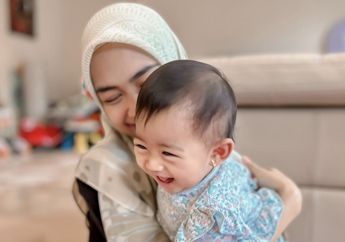 Bikin Merinding, Aksi Moana Anak Ria Ricis Main Piano Nadanya Mirip Boneka Abdi Soundtrak Film Danur 1 Jadi Sorotan