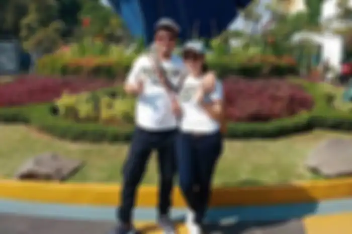 Rio Reifan bersama istrinya