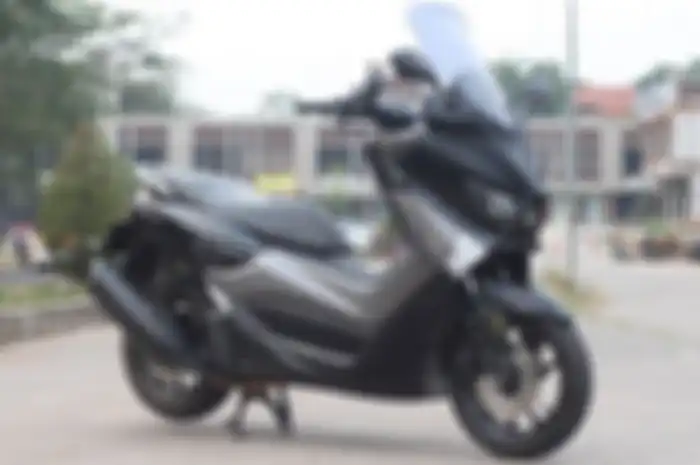 Yamaha NMAX rasa XMAX.