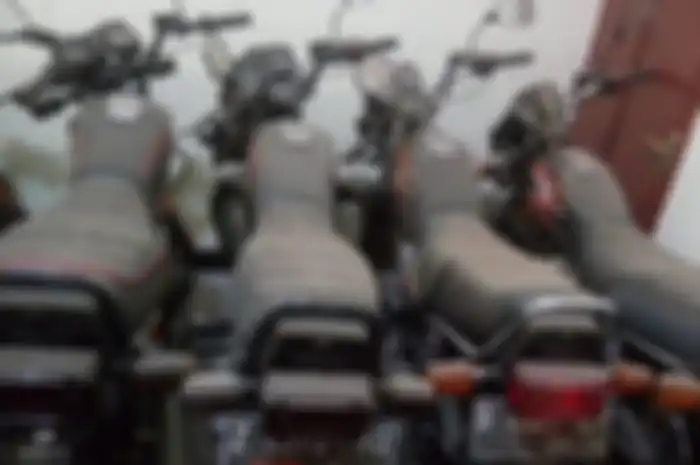 6 unit Yamaha RX King dijual pemilik karena enggak terurus.