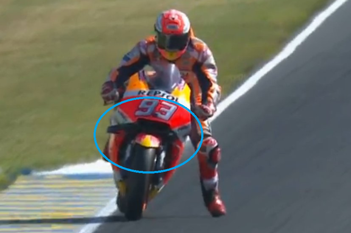 Marc Marquez melaju dengan aero fairing patah di FP3 MotoGP Prancis 2018