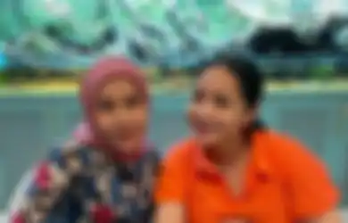 Duduk Jejer Bareng Kekasih Kaesang Pangarep, Outfit Nagita Slavina Hamil Anak Keduanya Jadi Sorotan, Harganya Bikin Netizen Tak Percaya