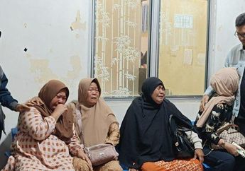 Tangis Keluarga Pecah Lihat 3 Polisi yang Ditembak Saat Grebek Sabung Ayam di Lampung, Siapa Sosok Pelakunya?