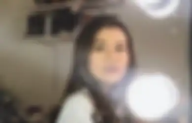 Biodata Artis Aaliyah Massaid, Penyanyi Sekaligus Anak Sambung Angelina Sondakh, Diam-diam Miliki Pacar Sultan yang Punya Pulau