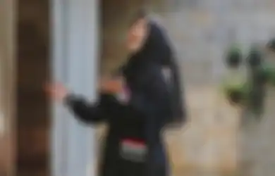 Sengaja Dorong Kekeyi Hingga Jatuh ke Kolam Renang dan Bikin Banyak Orang Ngilu, Ria Ricis Panen Kecaman: Hati-hati Kalau Bercanda!