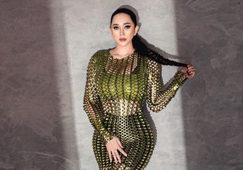 Punya Body Goals Seperti Aura Kasih Nggak Harus Sedot Lemak! Coba Praktikkan Tips Menurunkan Berat Badan Ala Pelantun Mari Bercinta