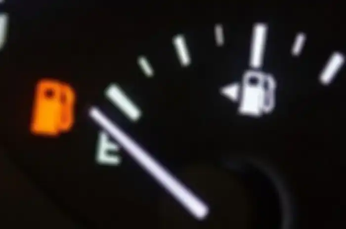 Indikator E bukan berarti bensin pada tangki motor habis total.