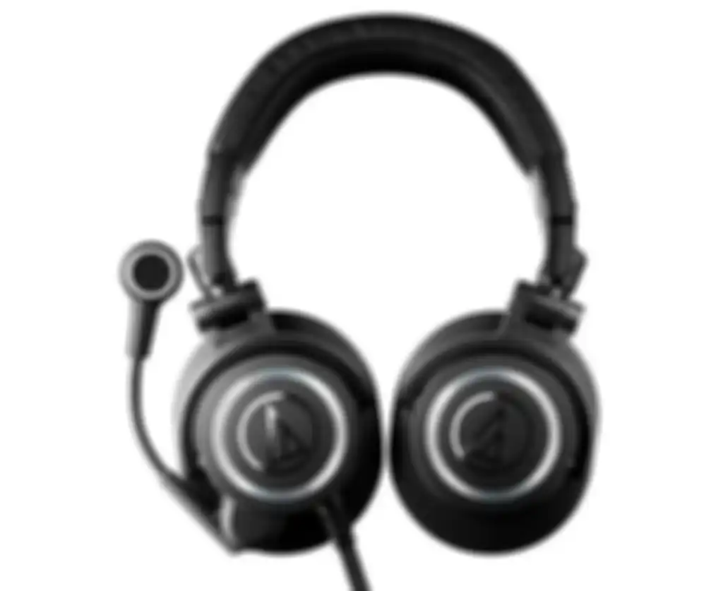 Tampilan headset gaming Audio-Technica yang memiliki mic khusus untuk kegiatan sreaming.