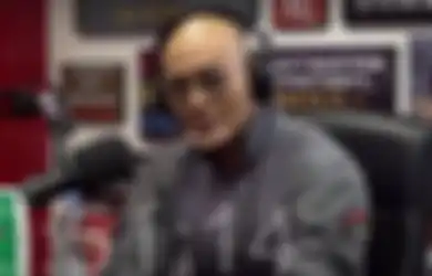 Singgung Bayaran yang Sampai Nunggu 3 Bulan, Deddy Corbuzier Bongkar Alasannya Malas Ambil Job Televisi: Saya Tahu Diri