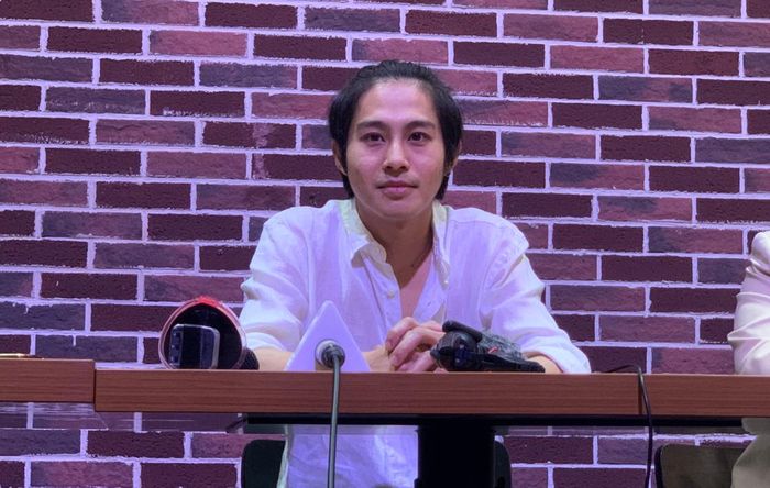 DJ Panda di kawasan Semanggi, Jakarta Selatan, Selasa (16/12/2025).