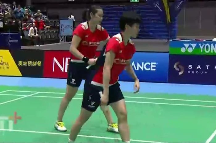 Tangkapan layar dari pasangan ganda putri asal China, Zhang Shu Xian/Zheng Yu