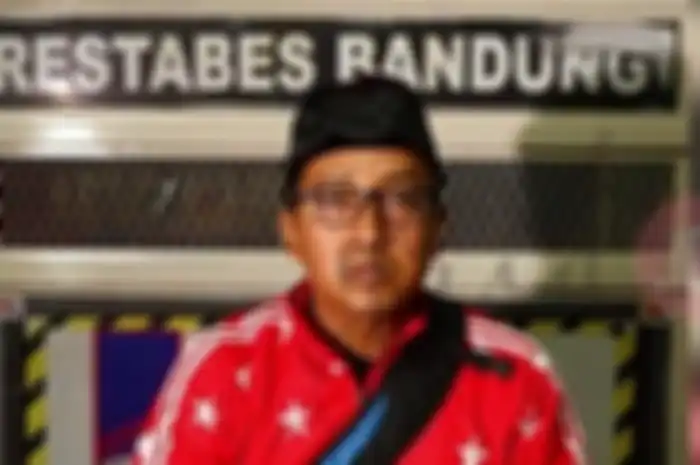 Teddy punya utang pada orang tua Lina