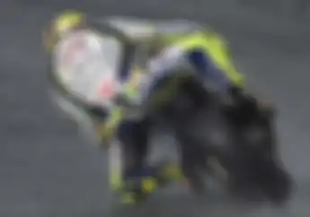 10 Fakta Menarik Tentang Jas Hujan Pembalap MotoGP, Nomor 3 Berhubungan Dengan Duit!