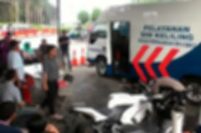 Ilusttasi layanan SIM Keliling di Kota Solo.