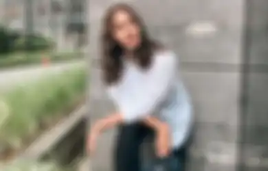 TOTALITAS, Kenakan Setelan Jas Hitam dan Heels Silver, Paula Verhoeven Adu Gaya dengan Sosok Ini di Citayam Fashion Week