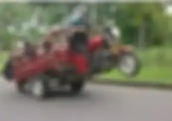 Stunt Rider Nasional Iwan Tembong Bisa Melongo Lihat Nih Video