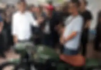 Menolak Saat Diminta Kendarai Motor Modifikasi Milik Gibran Rakabuming, Ini Alasan Jokowi