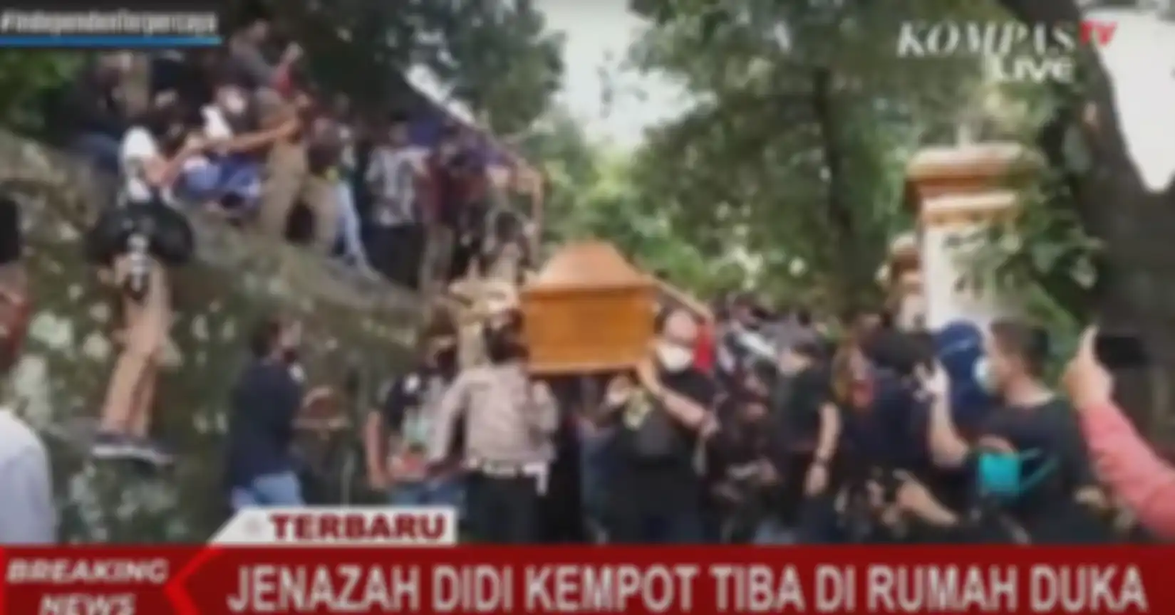 Jenazah Didi Kempot tiba di rumah duka, Ngawi Jawa Timur.