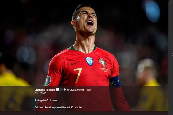 Ekspresi kekecewaan Cristiano Ronaldo saat gagal memanfaatkan peluang  lawan Ukraina dalam laga kualifikasi Piala Eropa 2020 grup B id Stadion Da Luz, Portugal, Sabtu (32/3/2019) dini hari WIB.