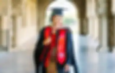 Usai Hebohkan Publik Lantaran Bingung Pilih Universitas Top Dunia, Diam-diam Maudy Ayunda Lulus Kuliah!