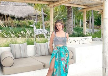 Dirangkul Young Lex yang Telanjang Dada, Penampilan Seksi Jessica Iskandar Pakai Sport Bra Jadi Sorotan